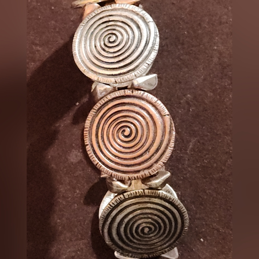 Tri-Colored Bracelet - Picture 3 of 5